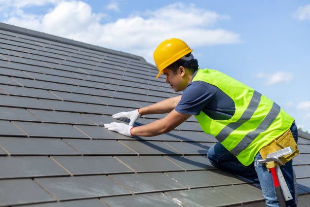 Best Commercial Roofing Services  in Okauchee Lake, WI